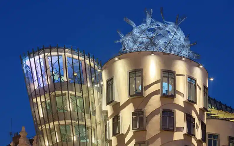 Maison Dansante de Frank Gehry rooftop