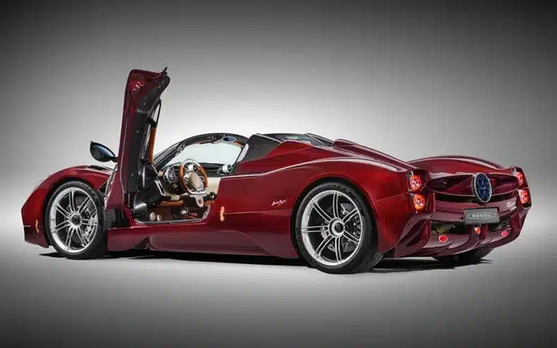 Pagani Utopia Roadster portes