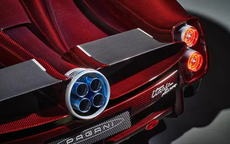 Pagani Utopia Roadster zoom