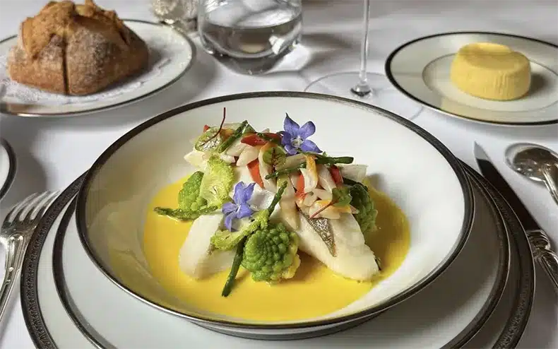 l'ambroisie restaurant 3 étoiles table
