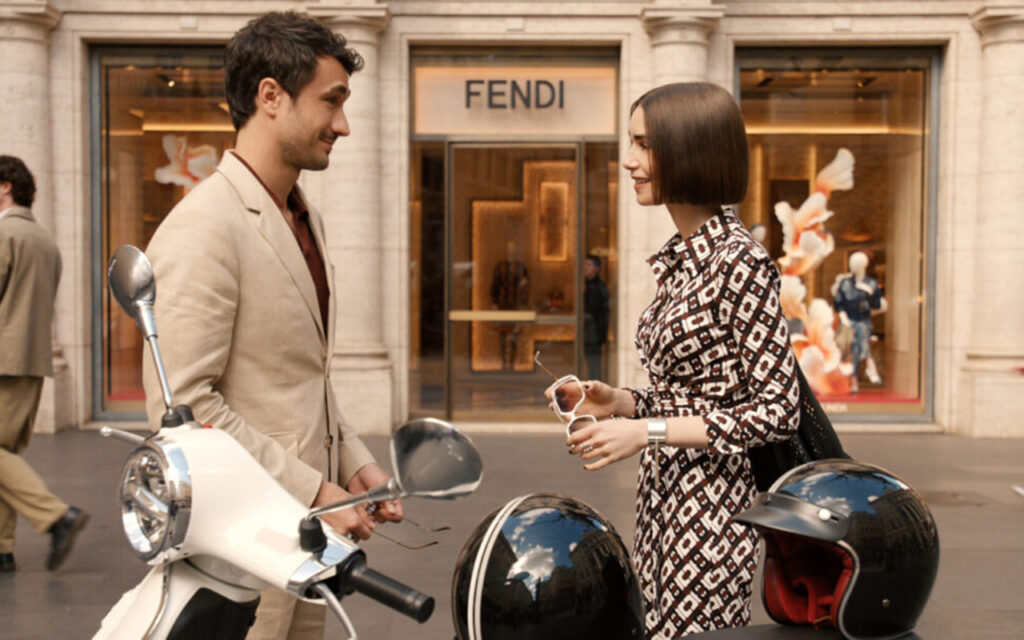 Emily in Paris produit luxe