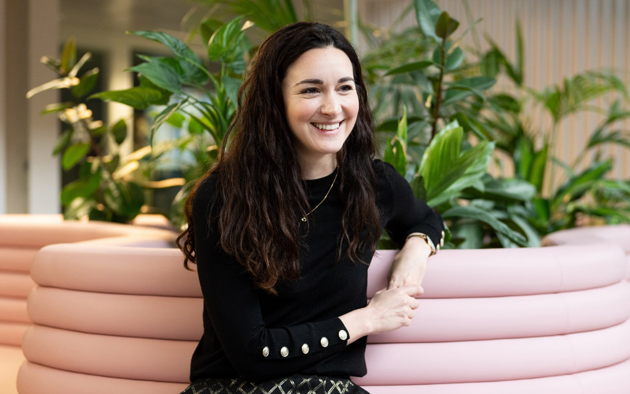 Portrait Roxanne Varza