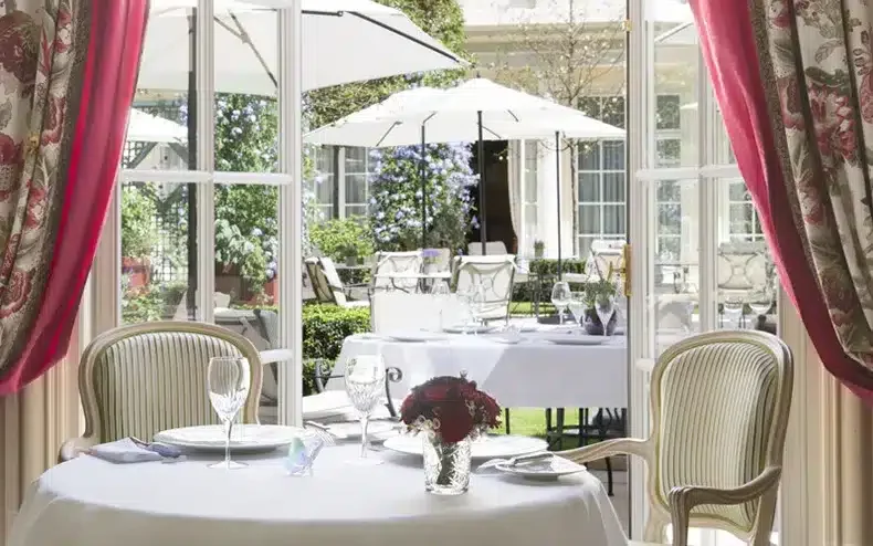 Le Bristol Paris salle Epicure Hôtel Le Bristol Paris salle